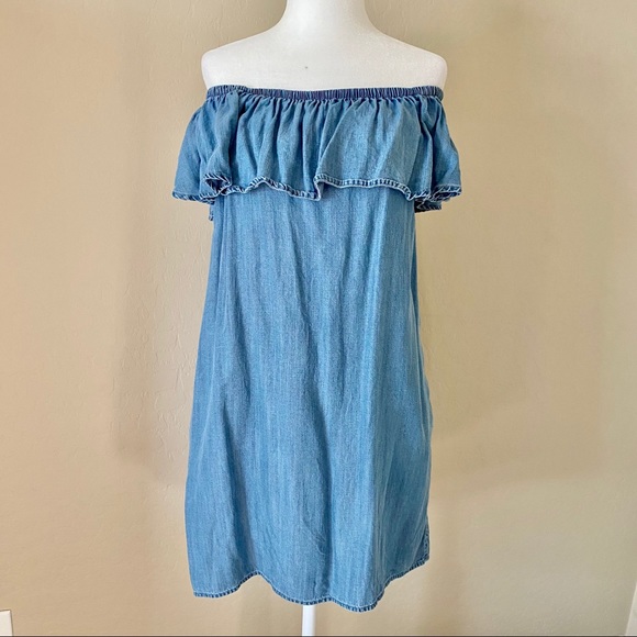 American Eagle Outfitters Dresses & Skirts - American Eagle chambray dress